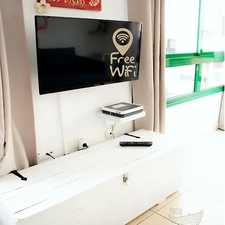 Hibiscus House Corralejo Center Wi-Fi Apartment *